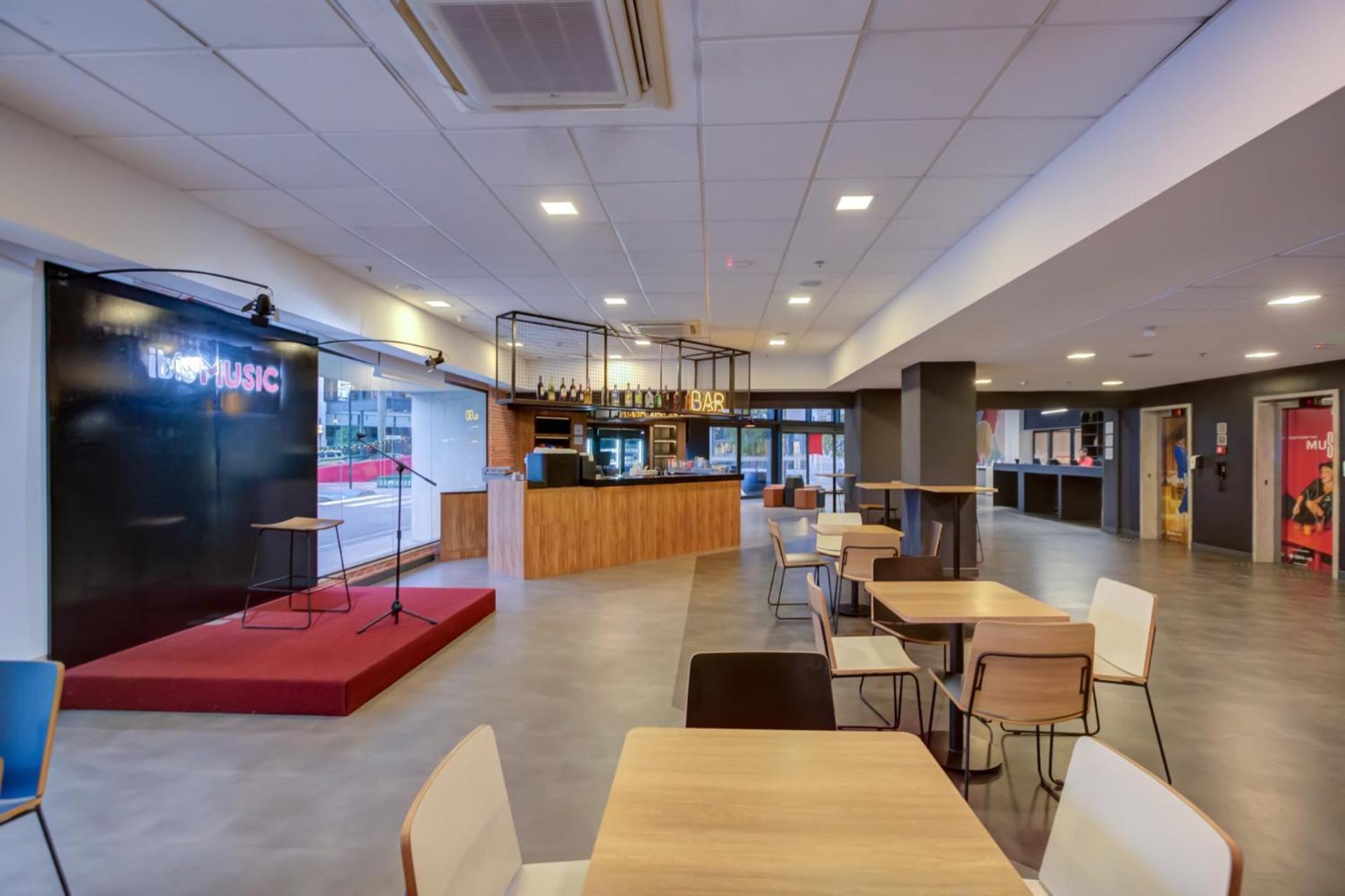 Ibis Budget Rio De Janeiro Nova America Exterior photo