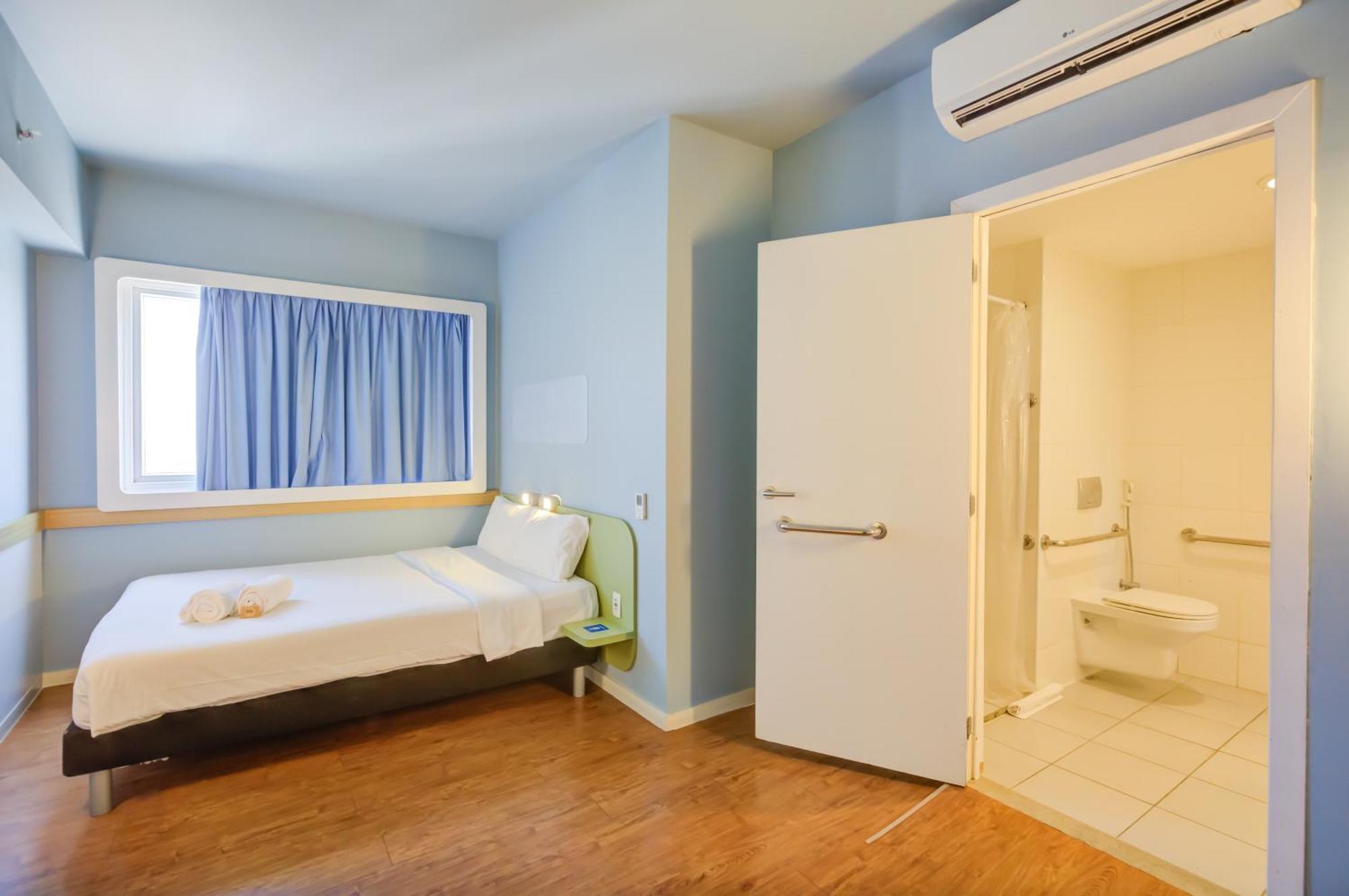 Ibis Budget Rio De Janeiro Nova America Exterior photo